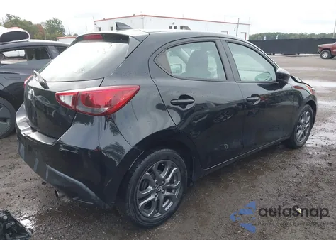 2020 Toyota Yaris Le из США, поврежденный, VIN 3MYDLBJV7LY704187